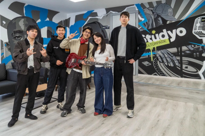 Stüdyo Kültürpark kapılarını Kazakistanlı müzik grubuna açtı